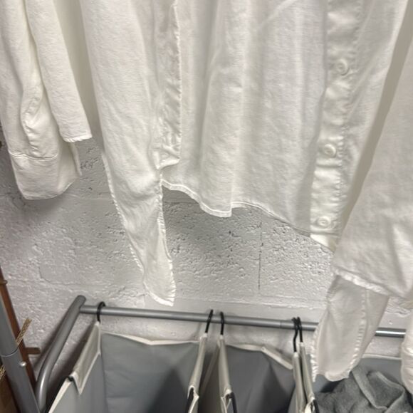 White Button Down with Tie on Bottom - Size Large - Cloth & Stone - Picture 2 of 4